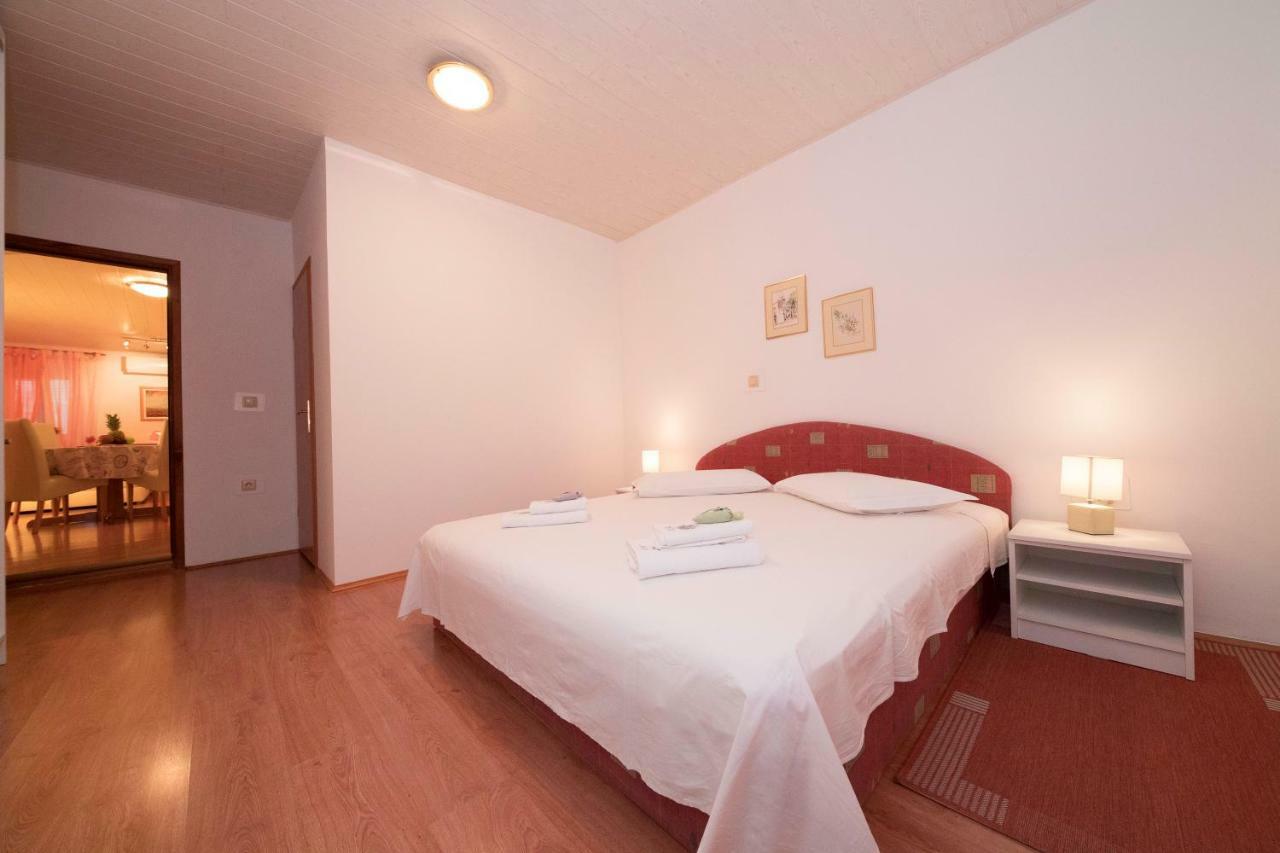 Patricia Apartma Rab Town